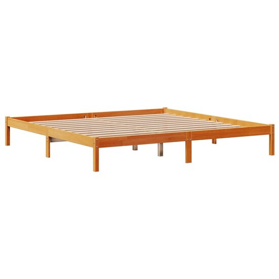 Bedframe Met Hoofdbord Massief Grenenhout 200 x 200 cm Wasbruin