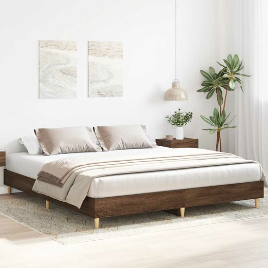 Bedframe Zonder Matras Bewerkt Hout 180 x 200 cm bruin eikenkleur
