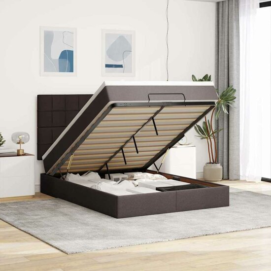 Ottoman Bed Met Matras 140X190Cm Stof 140 x 190 cm Donkerbruin